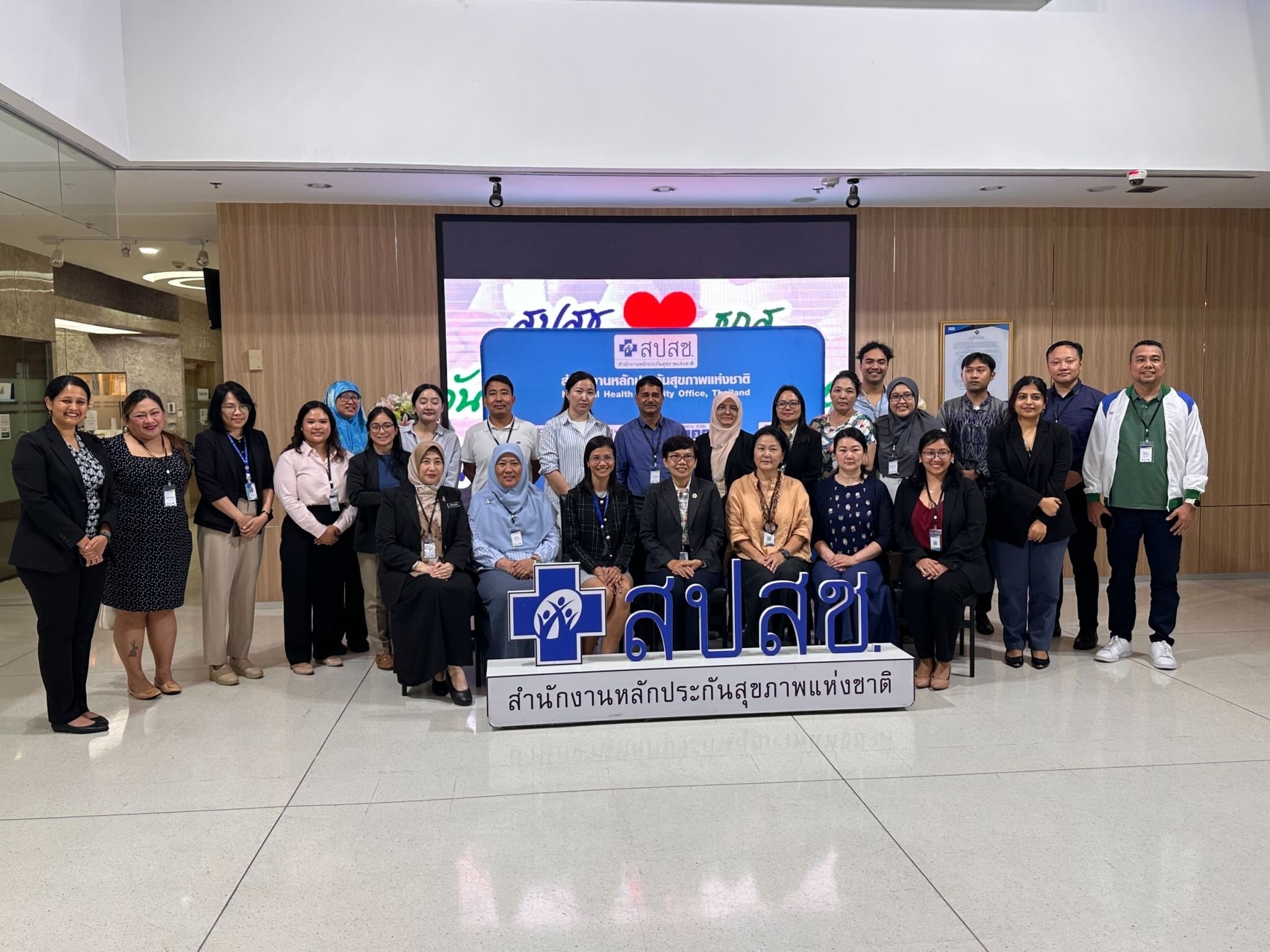 Delegations from Asian countries explore medicine pricing, reimbursement policy, and Benefits Packages for medicines at NHSO